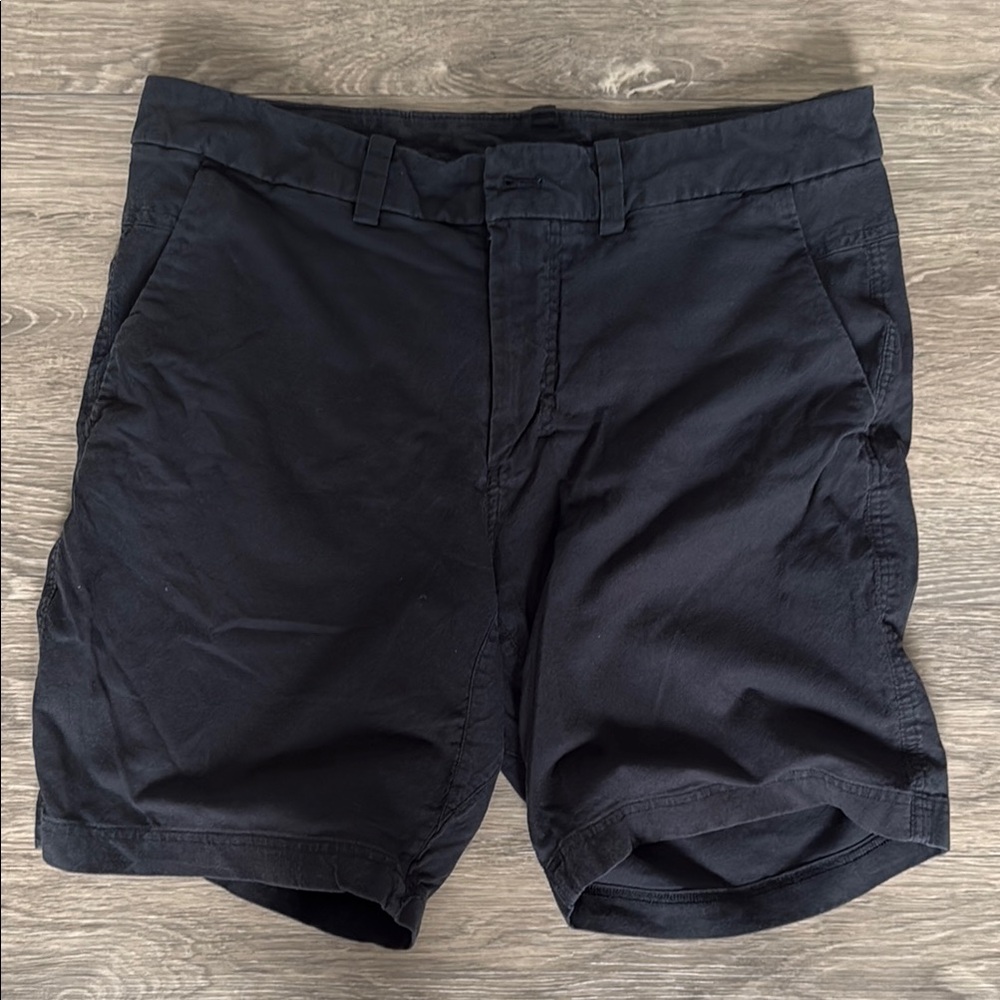 Lululemon Athletica Black Flat Front Shorts